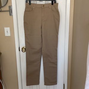 NWT Gloria Vanderbilt Women’s Jeans in Khaki Size 8 Long